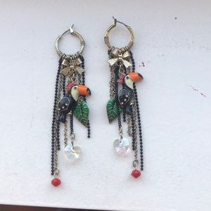 Parrot dangling earrings